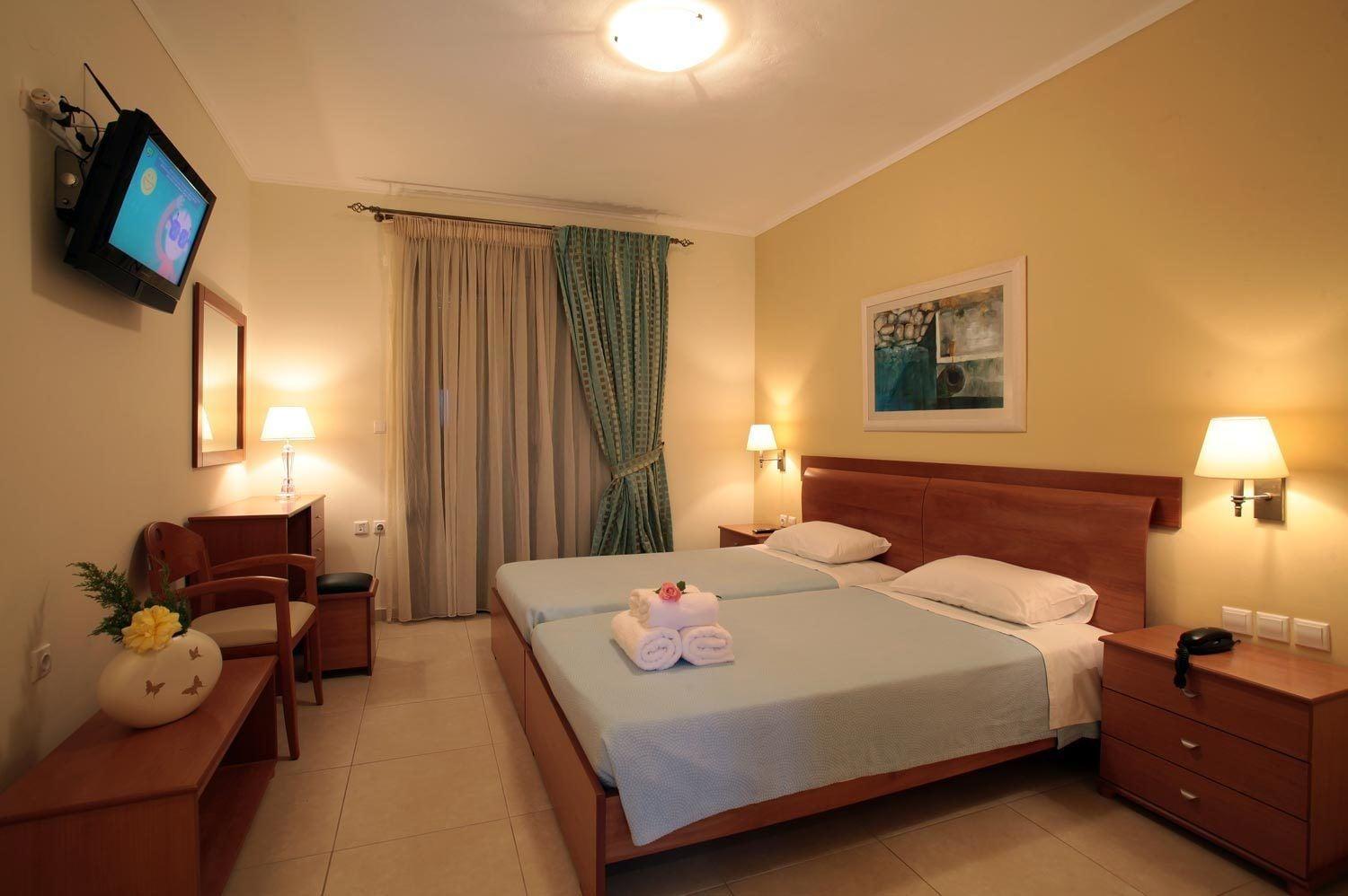 Kyniska Hotel Plítra Esterno foto