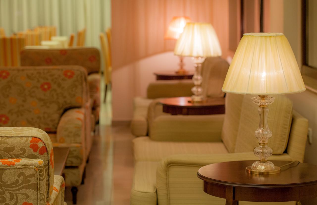 Kyniska Hotel Plítra Esterno foto