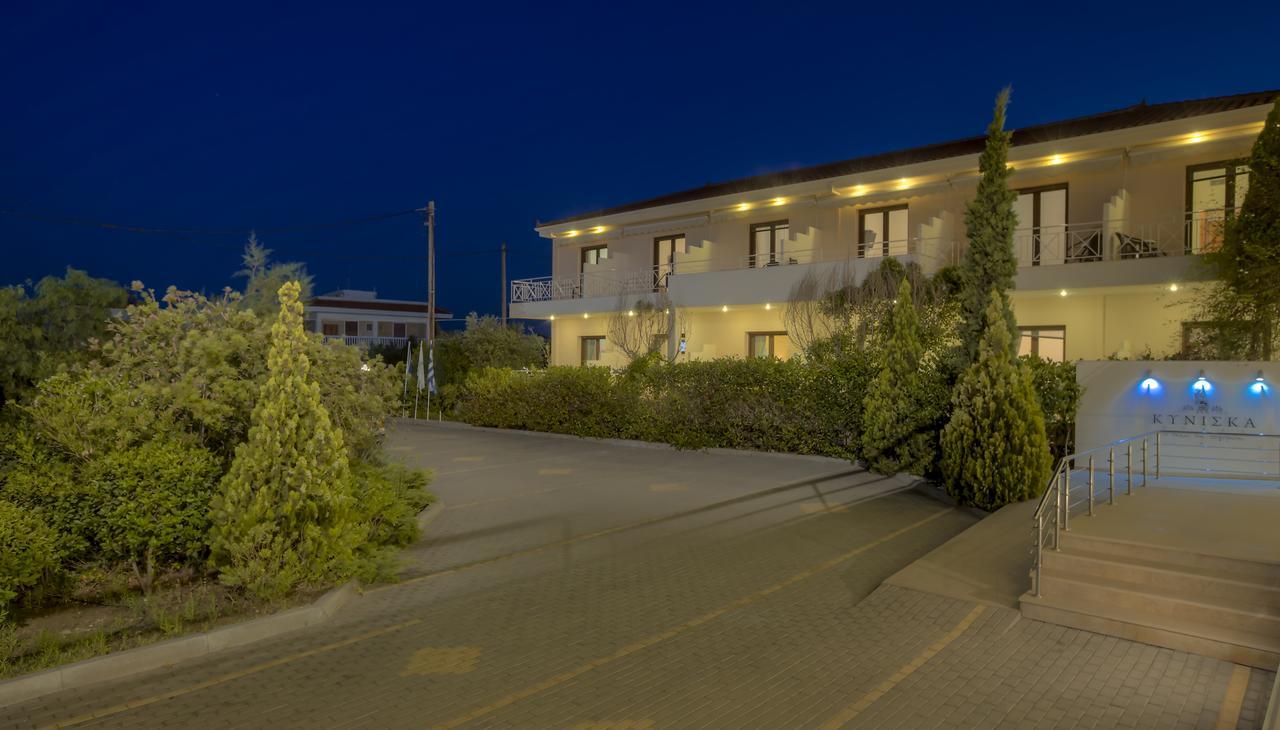 Kyniska Hotel Plítra Esterno foto